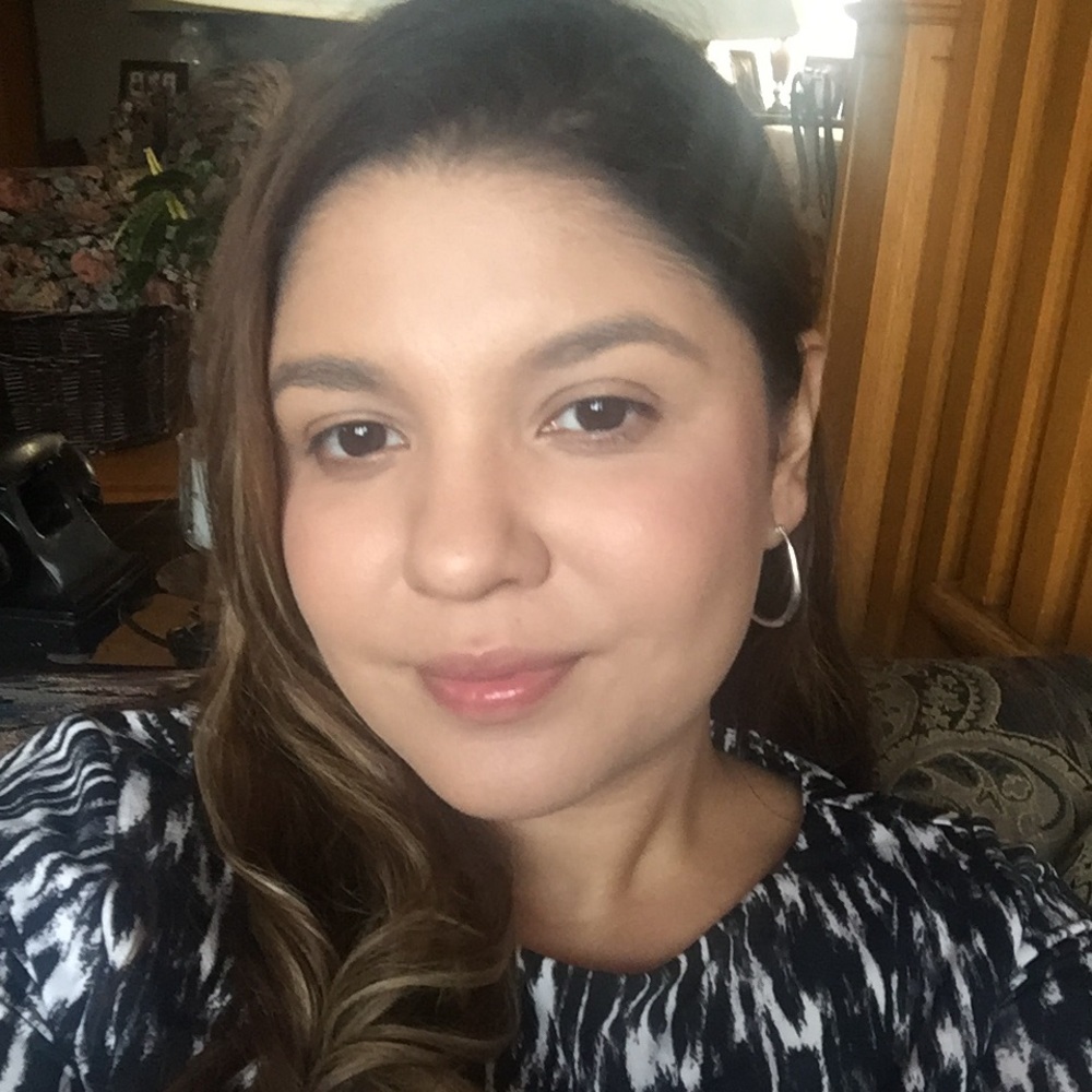 Meet your Posher, Erendira